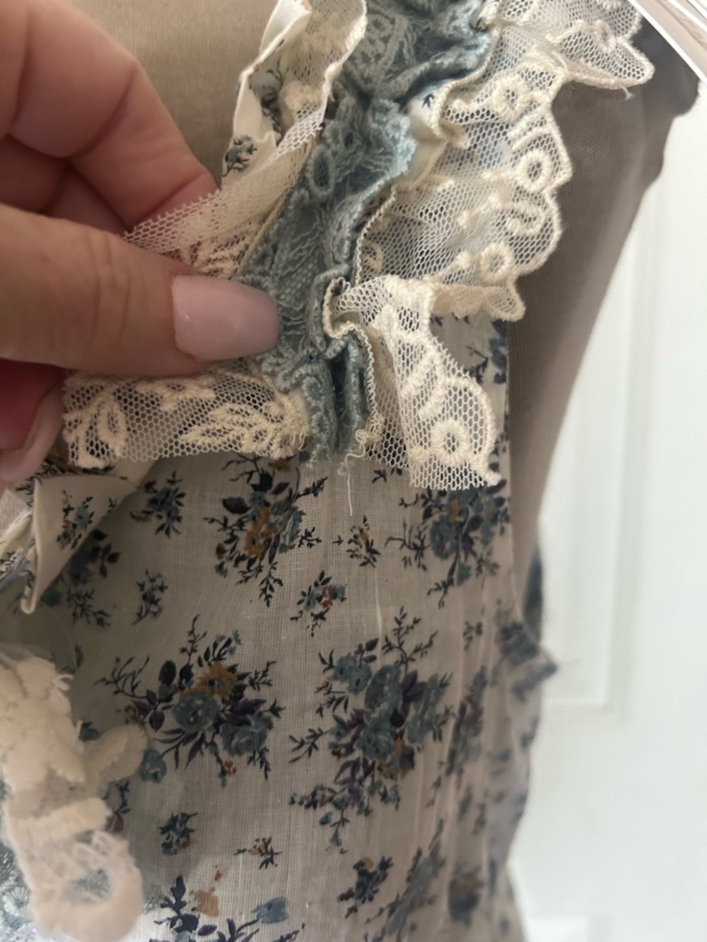 Dress - Picture 5 of 16